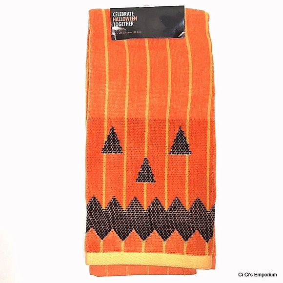 Jack 'O Lantern Halloween Hand Towel Orange Black Pumpkin - Picture 1 of 4